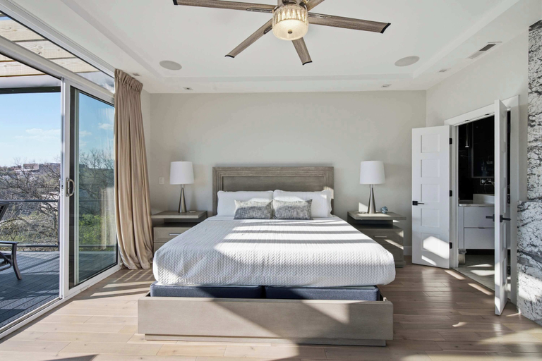 Bedroom 2, Skyline Views 5BR Mt Adams Estate Sleeps 12, Cincinnati