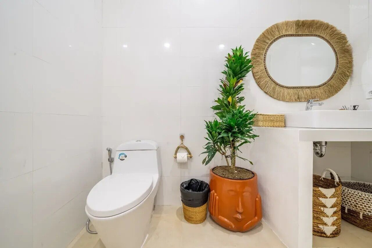 Bathroom 4, Bambola Villa, Badung