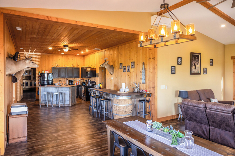Private kitchen 4, Tall Tine Lodge, Adams