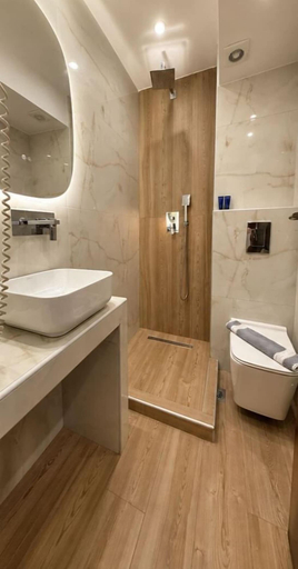 Bathroom 3, Avra Hotel, Central Macedonia