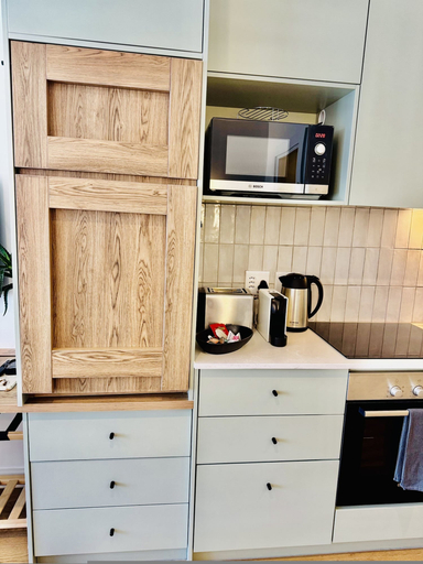 Room 4, The Sage Queen Bed Studio 711 Sea Point CPT, City of Cape Town