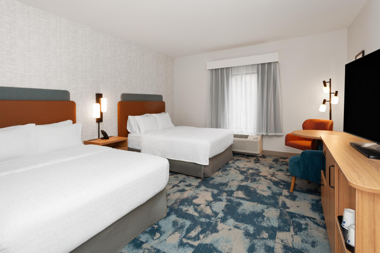 Bedroom 3, Hampton Inn & Suites Alexandria, Douglas
