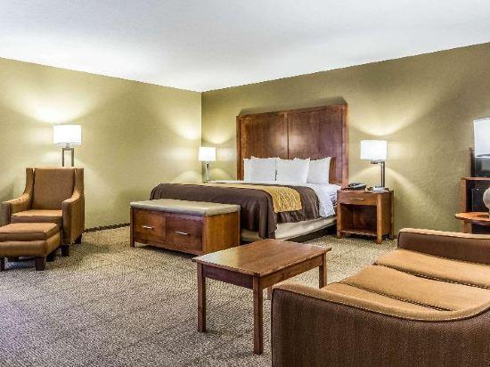 3, Quality Inn, Tuscarawas