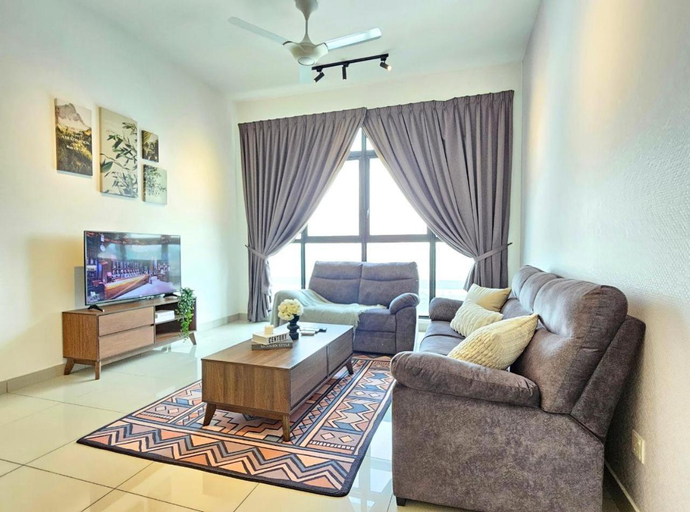 Others 4, Spacious Apartment Walk to IOI City Mall Putrajaya Free Parking, Kuala Lumpur