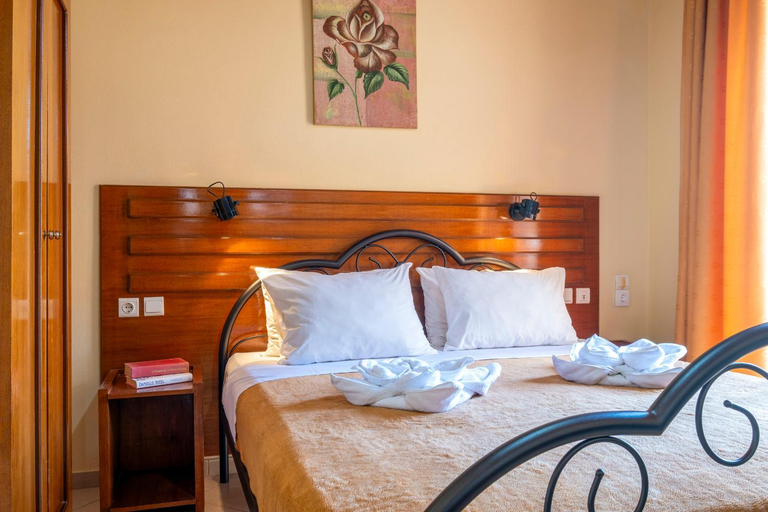 Bedroom, Kato Stalos Mare, Crete