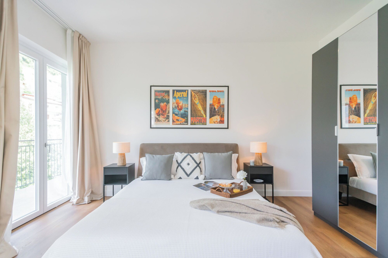 Room 4, Panoramic Lake Suites, Como