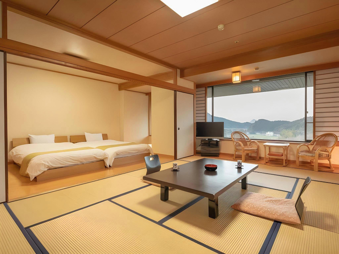 Bedroom 2, Yamamura Bekkan, Nagato