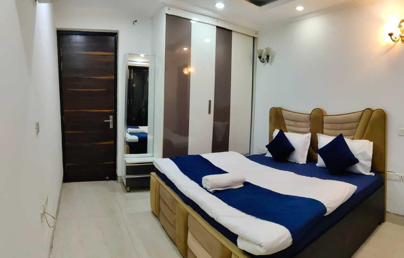 Room 5, Castle Gold A Unit Of GoldRoom Huf, Delhi