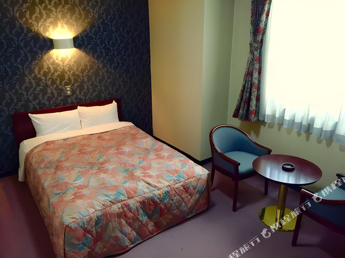 Bedroom 2, Hotel Nakajima, Saku