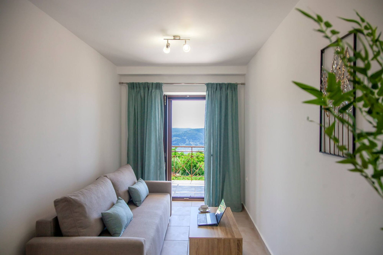 Room 4, Agios Petros 1 in Lefkada, Ionian Islands