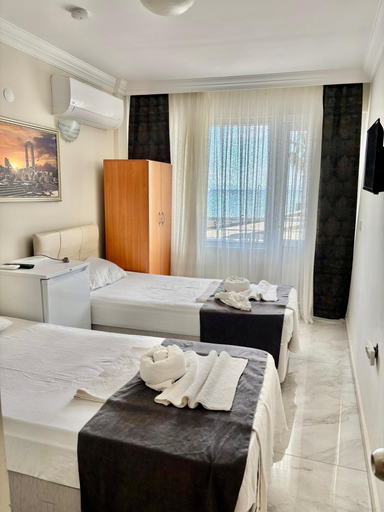 Bedroom 4, The Beach Sun Otel, Didim