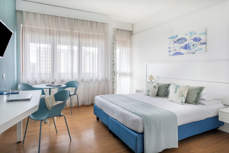 Bedroom 4, Marbela Apartments & Suites, Palermo