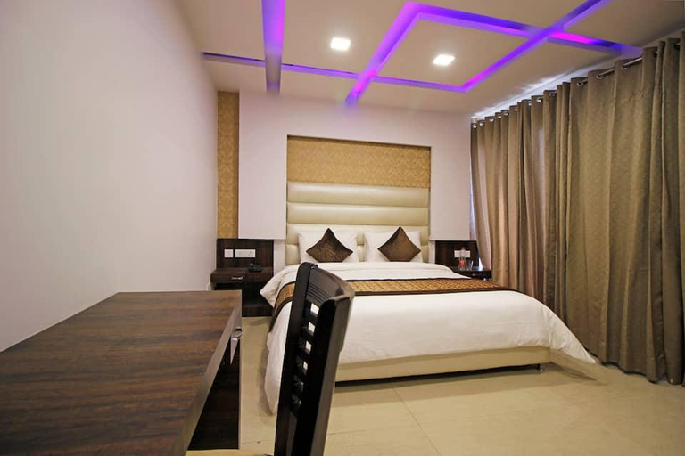 Bedroom 2, Park Residency, Delhi