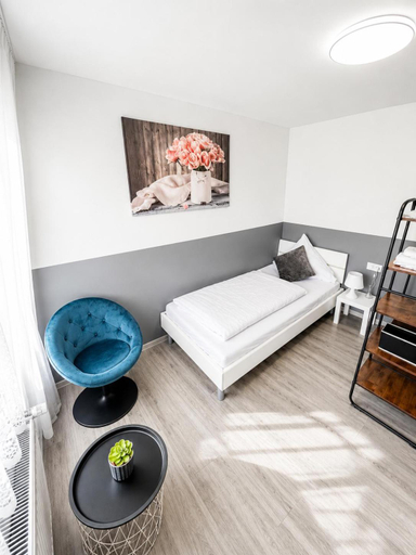 Bedroom 4, FlyInn-Pension Airport-Messe, Esslingen