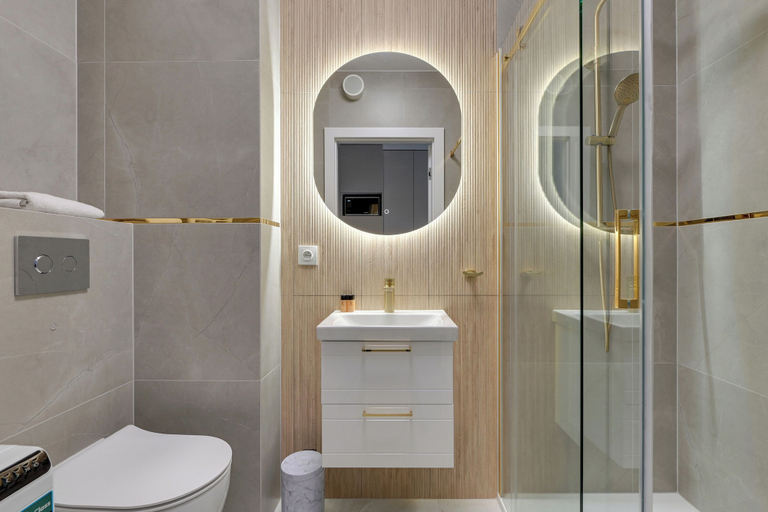Bathroom 4, Mostek 228 by Grand Apartments, Gdańsk City