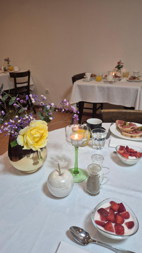 Food & Drinks 5, Hostel Costa Gijon, Asturias