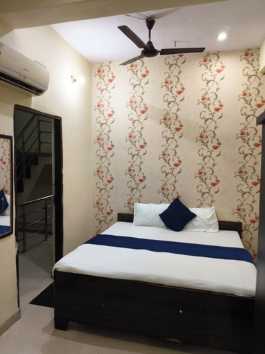 Others 2, Banaras Guest House, Varanasi