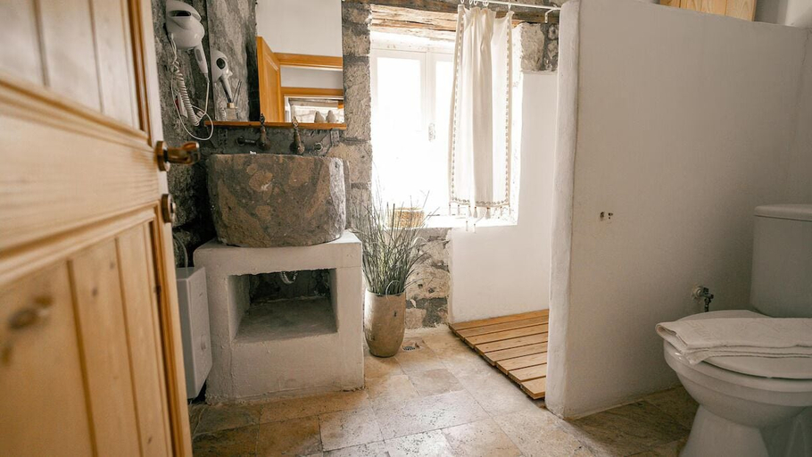 Bathroom 5, Bo Alacati, Çeşme