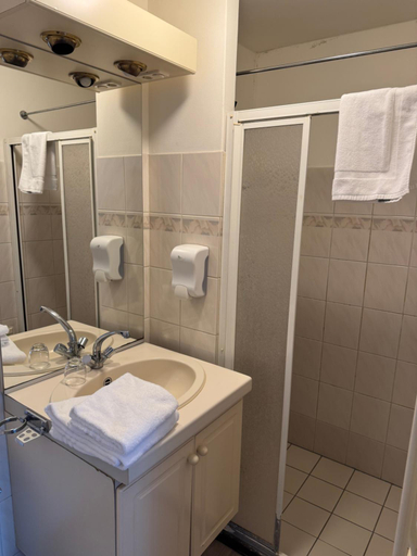 Bathroom 3, Hotel Mayflower, Leiden
