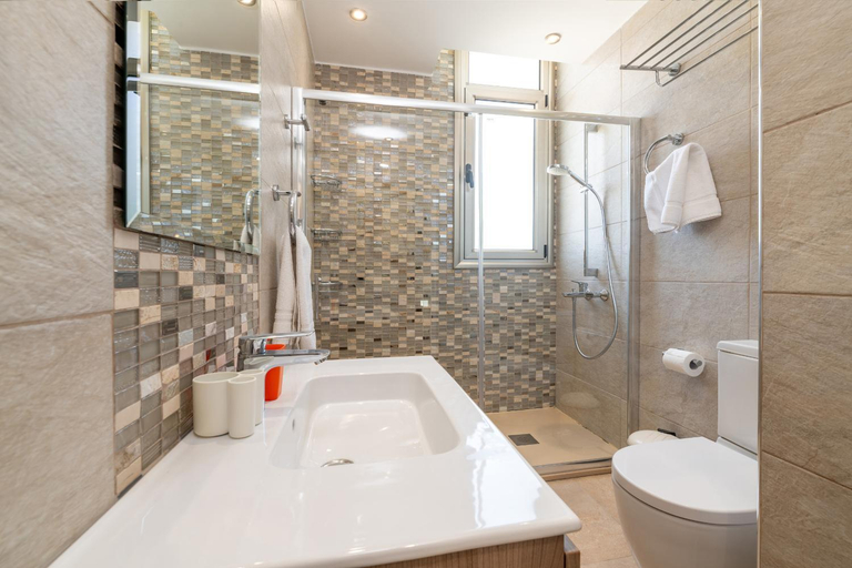 Bathroom 3, Villa Lombardi #9
