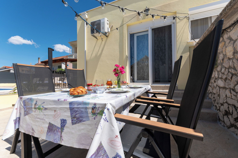 Terrace/patio 3, Apartments Neda, Bilice