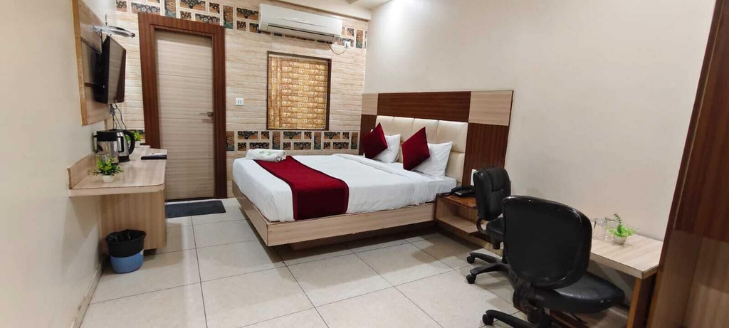 Room 4, HOTEL DREAM PALACE, Agra