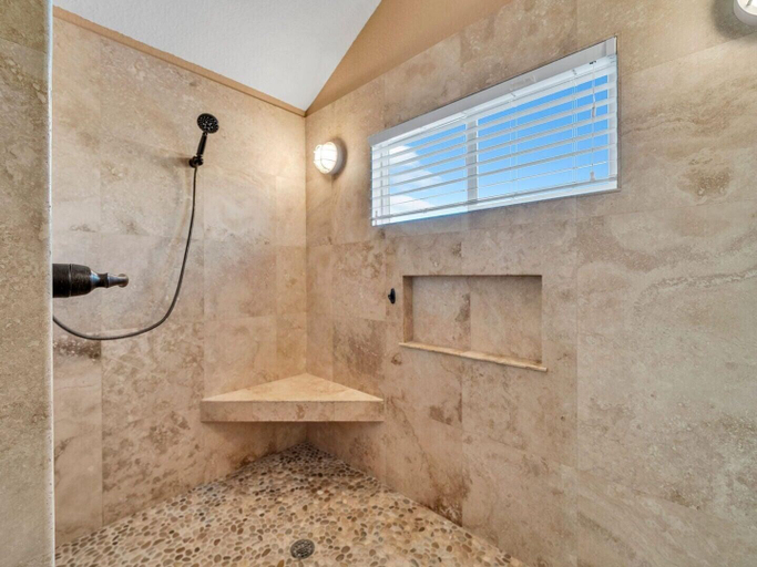Bathroom 5, Yellow Fin Place, Okaloosa