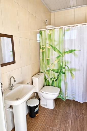 Bathroom, Pousada Serra Dourada Mossamedes, Mossâmedes