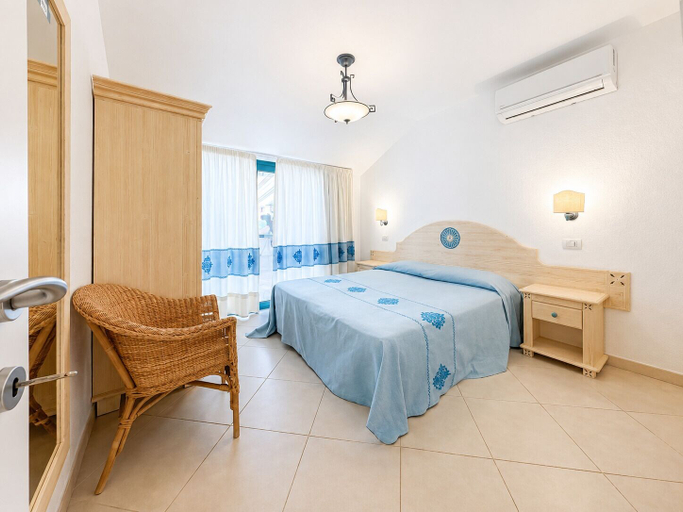 Bedroom 2, Hotiday Apartments Villa Alba, Nuoro