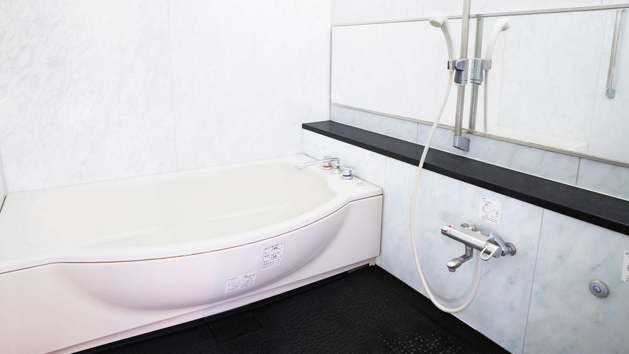 Bathroom 3, Business Hotel Mishima, Kure