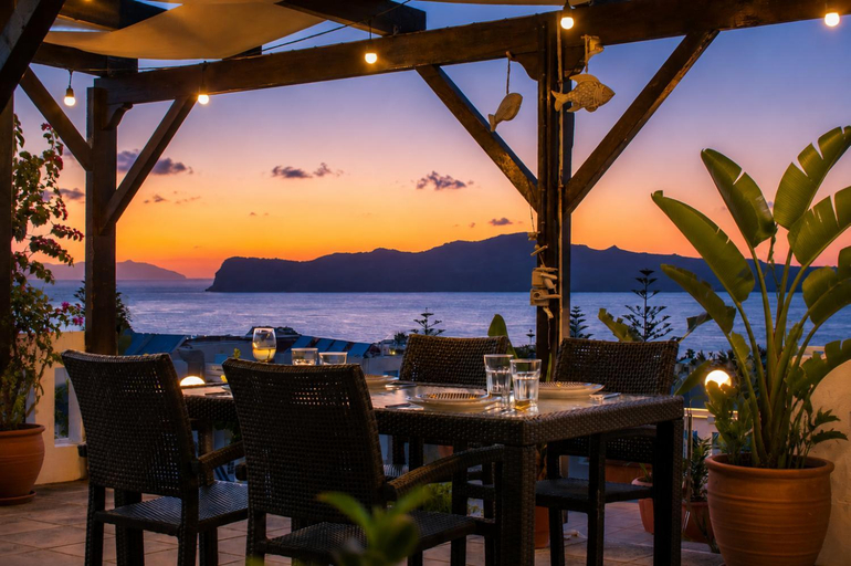 Food & Drinks, Kurmulis Studios, Crete
