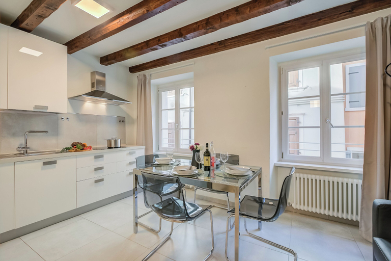 Private kitchen 5, Appartamento Fabrizia in the Heart of Riva, Trento