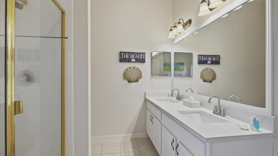 Bathroom 5, BAHAMA BAY RESORT, Polk