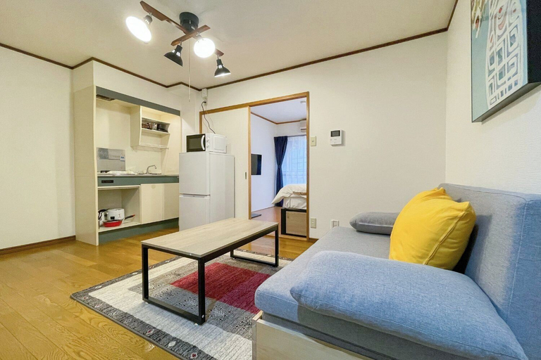 Others 4, Lavie Heights, Osaka