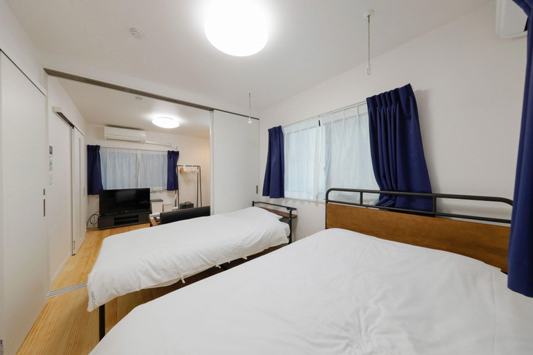 Bedroom 2, Setagaya House by Tranova, Setagaya