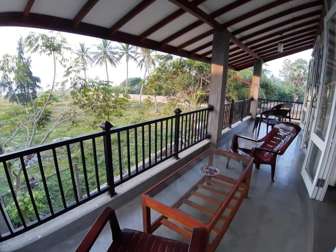 Terrace/patio 3, Blues Sands Beach Resort - Passikudah, Koralai Pattu (Valachchenai)