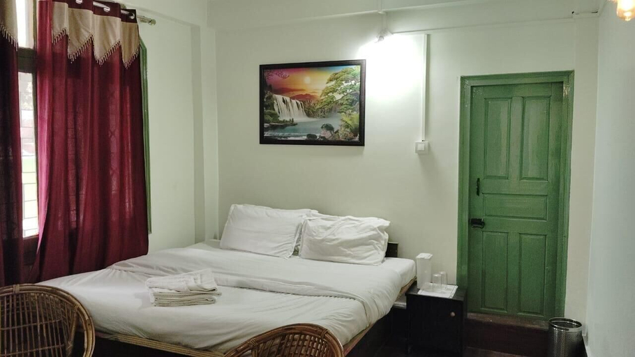 Bedroom 3, Bhawani Guest House, Nainital