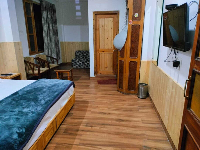 Room 3, Mathan View Homestay, Kullu