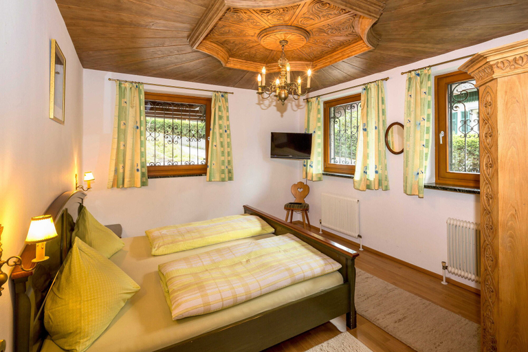 Room 2, Ferienhaus Höllbacher by we rent, Sankt Johann im Pongau