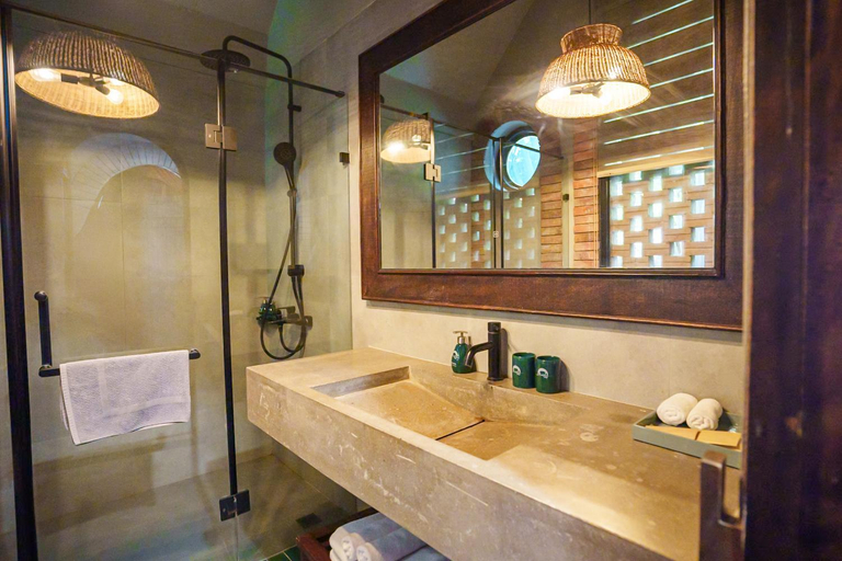 Bathroom 4, Maida Lodge, Đà Bắc