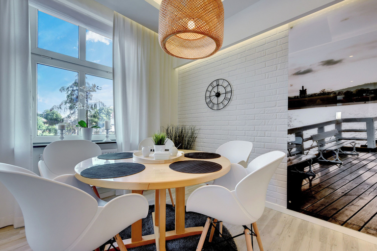 Dining room, NEMO - Premium Apartments with Parking - Near the Beach - by Lion Apartments Sopot, Gdańsk City