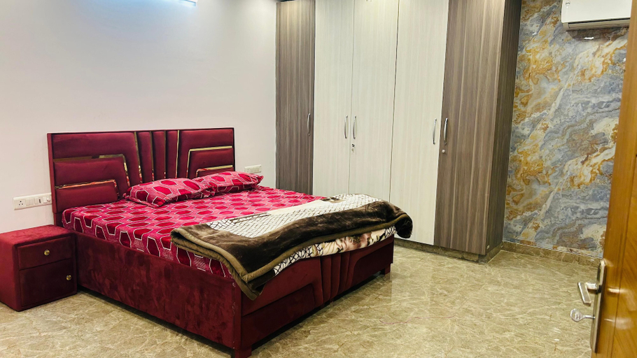 Room 3, Castle Gold A Unit Of GoldRoom Huf, Delhi