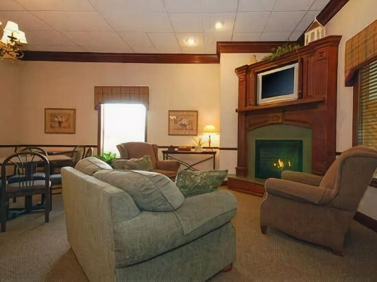 2, Quality Inn, Tuscarawas