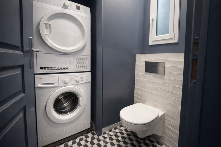 Bathroom 5, 1628 Matignon, Paris