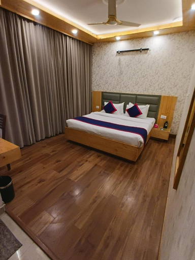 Bedroom 3, Hotel Bella Heights, Kangra