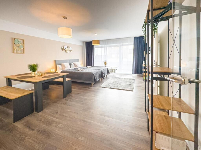 Room 5, Luchtbergstraße 1, Bremen