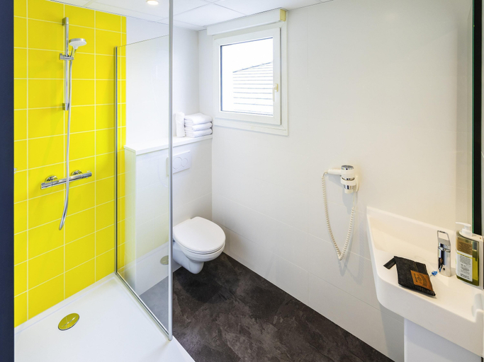 Bathroom 4, greet Hotel Nancy Sud, Meurthe-et-Moselle