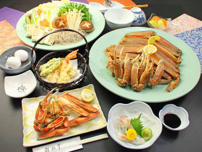 Food & Drinks