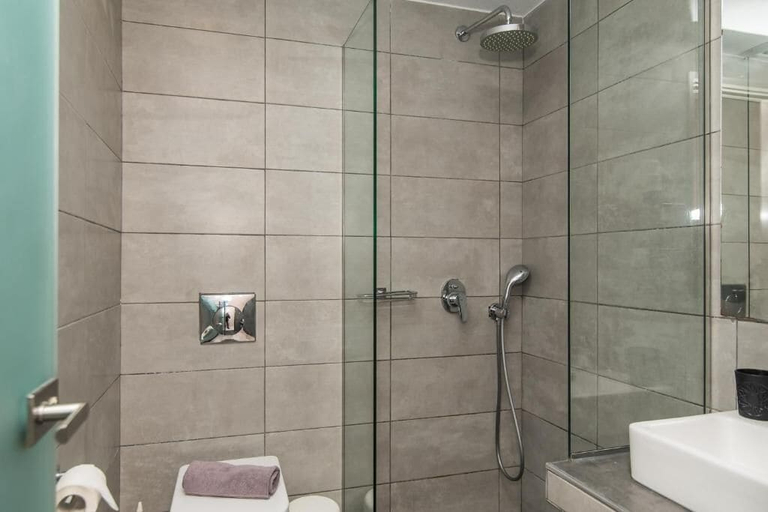 Bathroom 4, Porto Koukla Beach Hotel, Ionian Islands