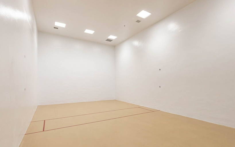 Sport court 3, Phoenix X 205 1 Bedroom Condo, Escambia